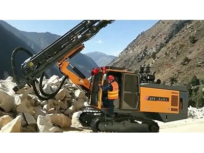 Гидравлический буровой станок ZT5 (для карьерных и открытых горных работ)